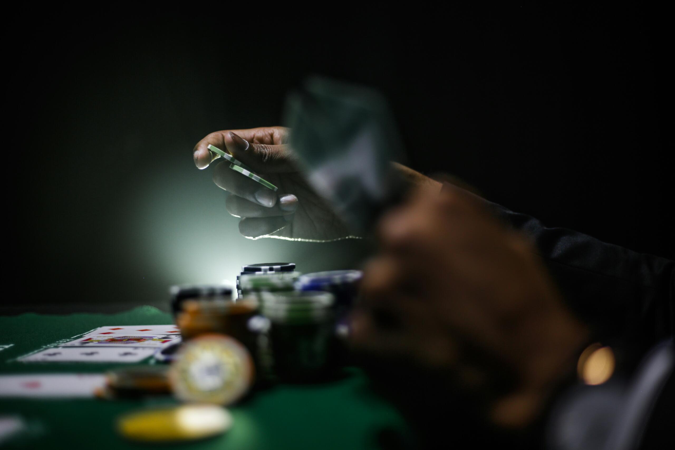 Kan du lære poker på nettcasino?